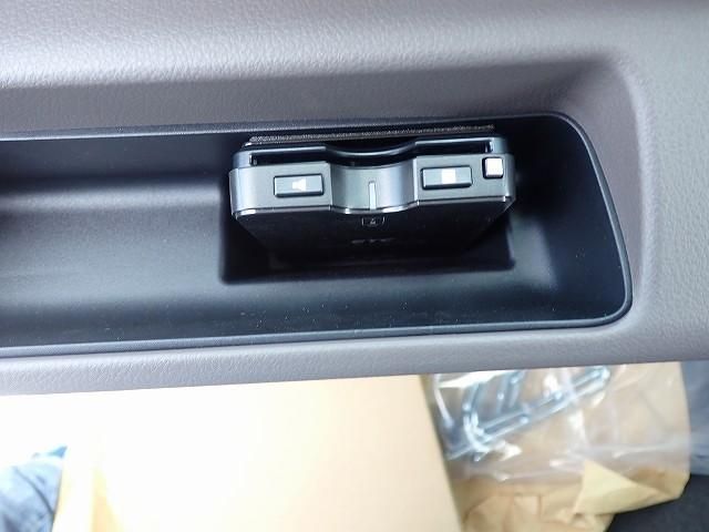 MITSUBISHI CANTER 2025 Image 31