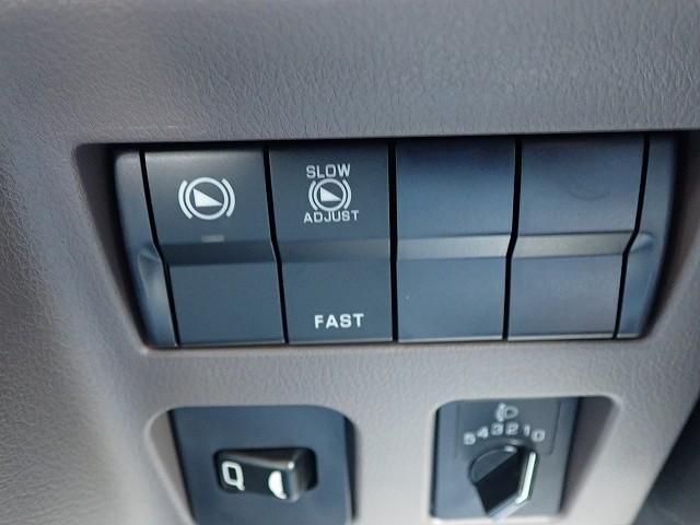 MITSUBISHI CANTER 2025 Image 31