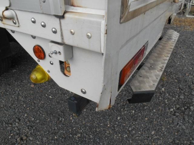 MITSUBISHI CANTER 2017 Image 31