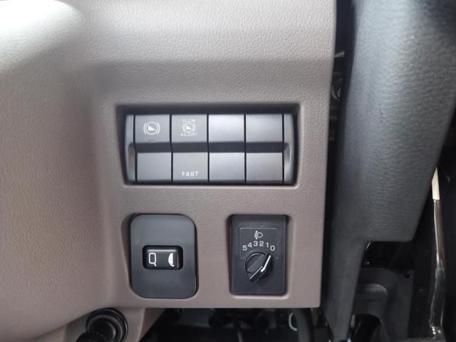 MITSUBISHI CANTER 2025 Image 31