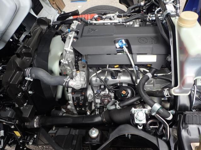 MITSUBISHI CANTER 2025 Image 31