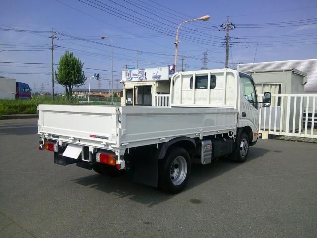 HINO DUTRO 2022 Image 31