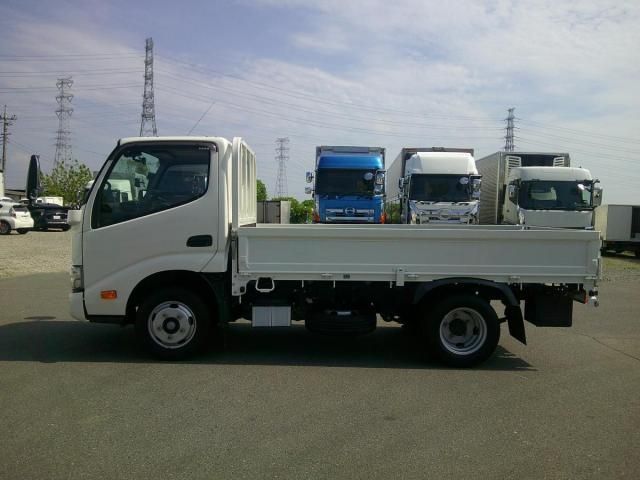 HINO DUTRO 2022 Image 31