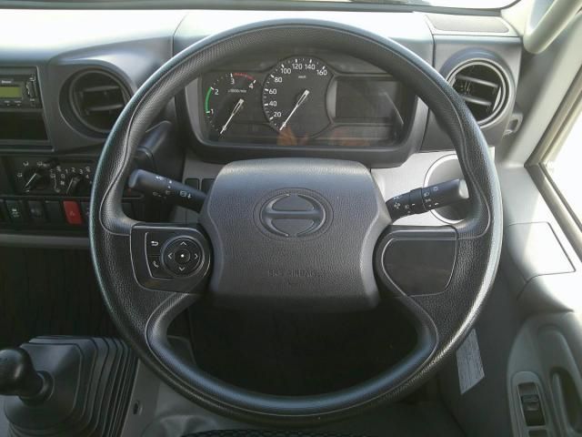 HINO DUTRO 2022 Image 31