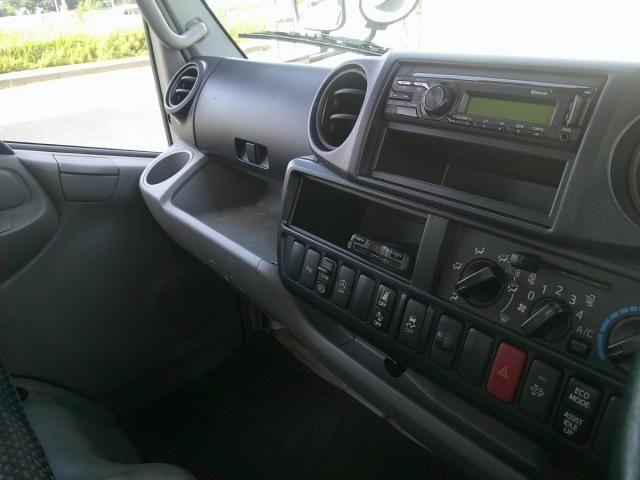 HINO DUTRO 2022 Image 31