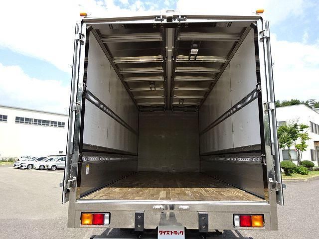 MITSUBISHI FUSOU FIGHTER 2023 Image 31