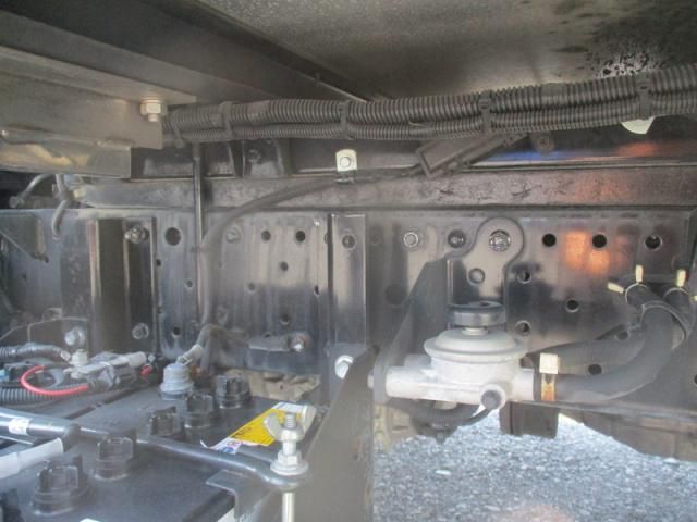 ISUZU ELF 2015 Image 31