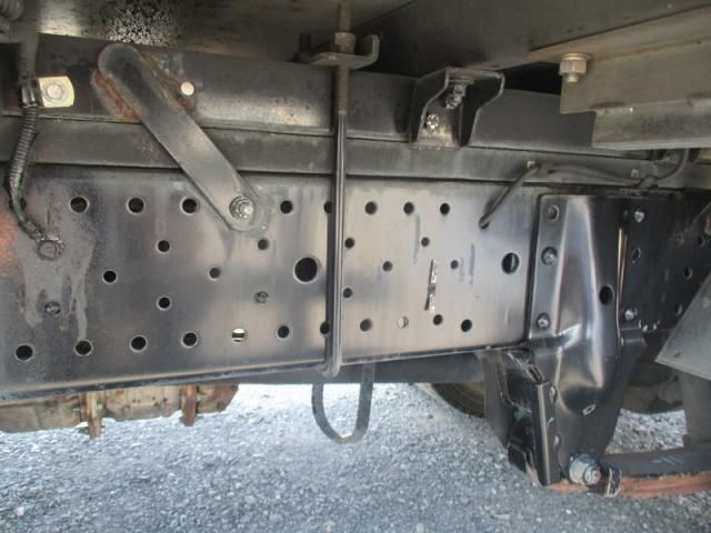 ISUZU ELF 2015 Image 31