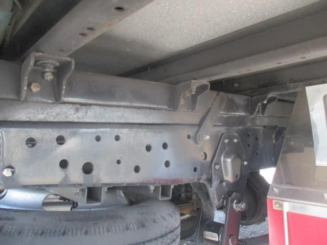 ISUZU ELF 2015 Image 31