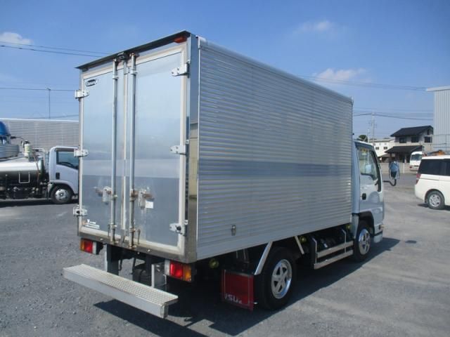 ISUZU ELF 2015 Image 31