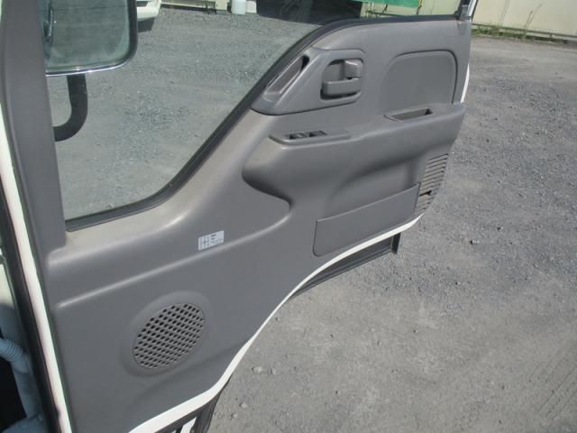 ISUZU ELF 2015 Image 31