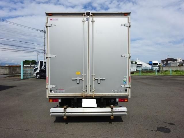 MITSUBISHI CANTER 2020 Image 31
