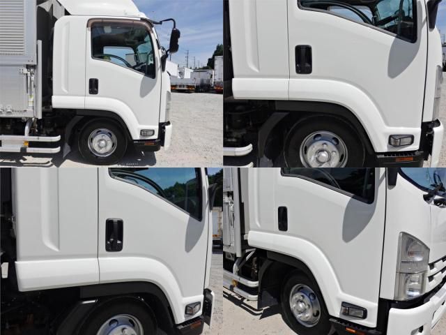 ISUZU FORWARD 2017 Image 31