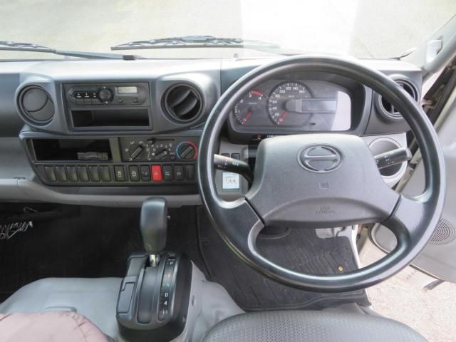 HINO DUTRO 2018 Image 31