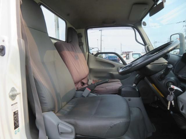 HINO DUTRO 2018 Image 31