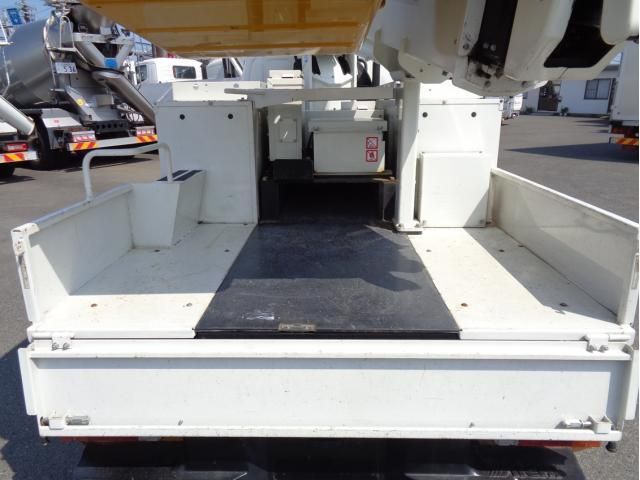 HINO DUTRO 2018 Image 31