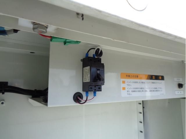 HINO DUTRO 2018 Image 31