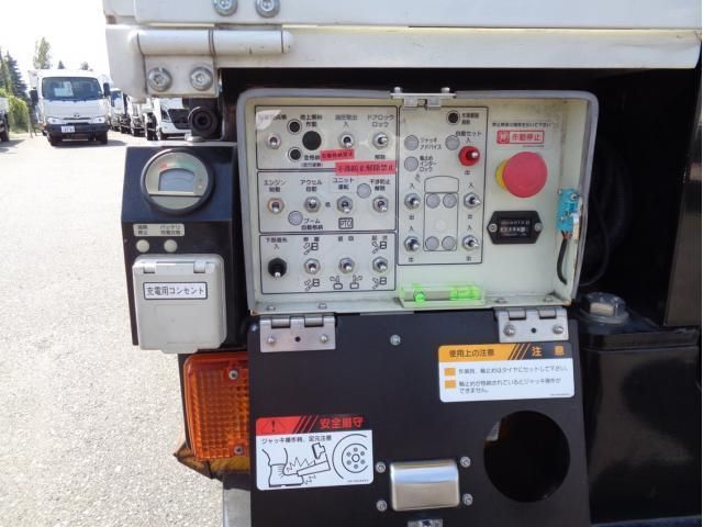 HINO DUTRO 2018 Image 31