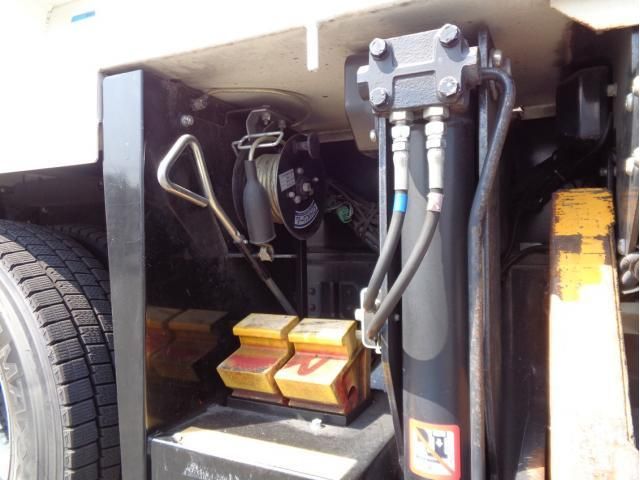 HINO DUTRO 2018 Image 31