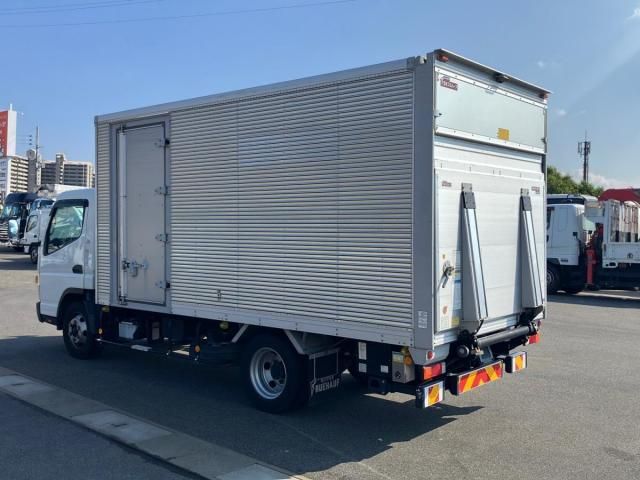 MITSUBISHI CANTER 2018 Image 31