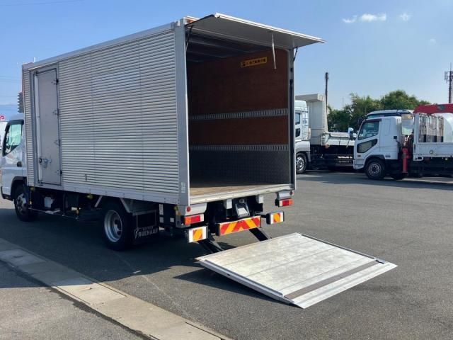 MITSUBISHI CANTER 2018 Image 31