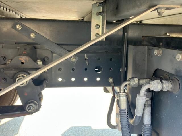 MITSUBISHI CANTER 2018 Image 31