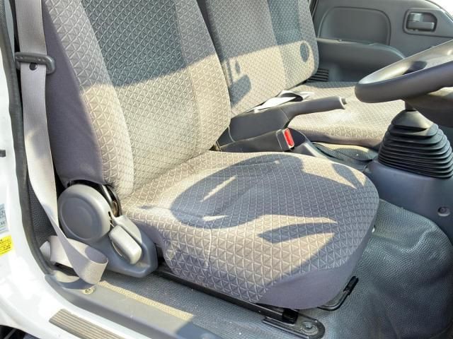 ISUZU ELF 2018 Image 31