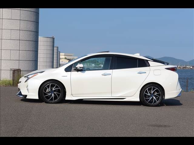 TOYOTA PRIUS 2016 Image 31