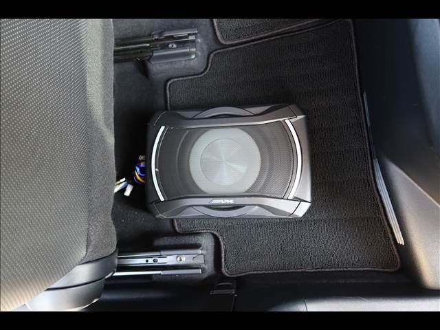 TOYOTA PRIUS 2016 Image 31