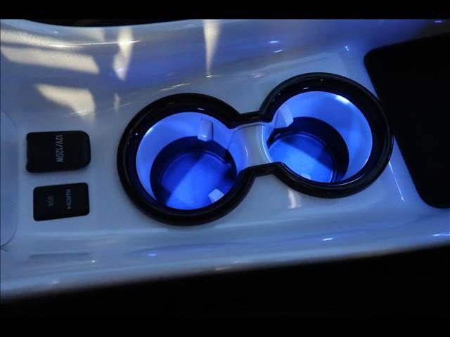 TOYOTA PRIUS 2016 Image 31