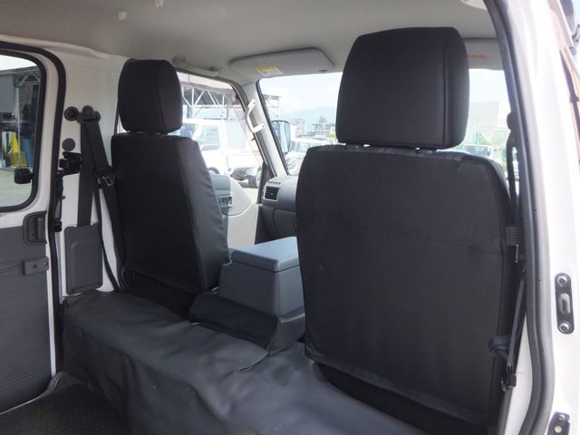 MAZDA BONGO VAN 4WD 2016 Image 31