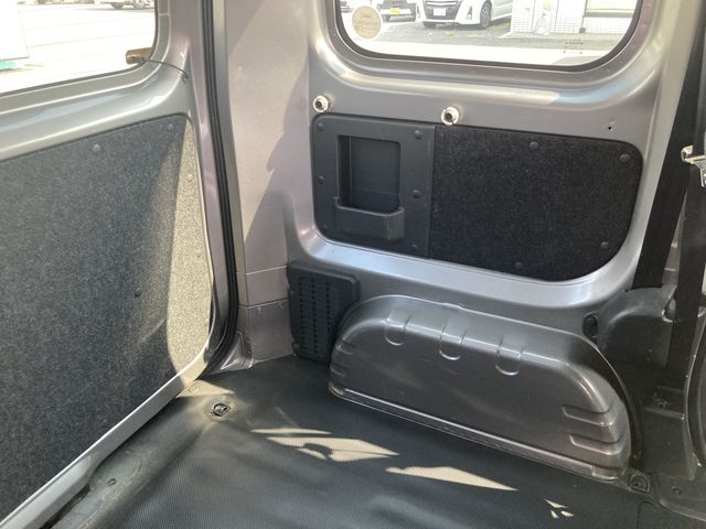 NISSAN NV200 VANETTE VAN 2011 Image 31