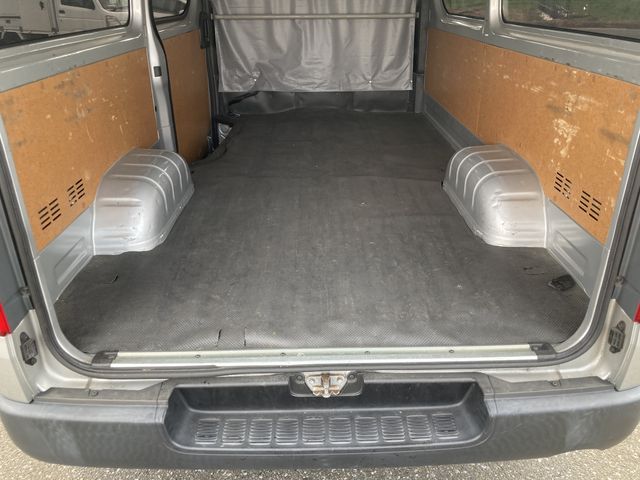 TOYOTA HIACE VAN 4WD 2021 Image 31