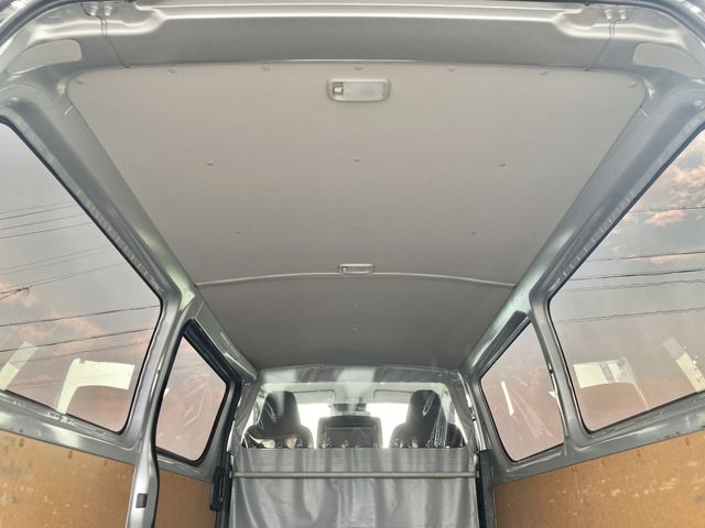 TOYOTA HIACE VAN 4WD 2021 Image 31