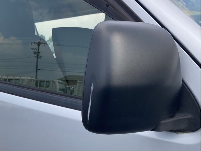 TOYOTA HIACE VAN 4WD 2021 Image 31