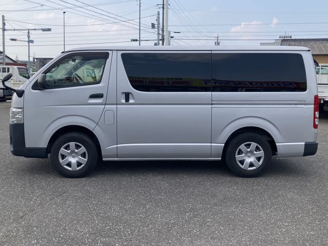 TOYOTA HIACE VAN 4WD 2021 Image 31