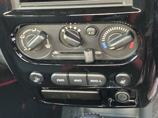 SUZUKI JIMNY 4WD 2012 Image 31