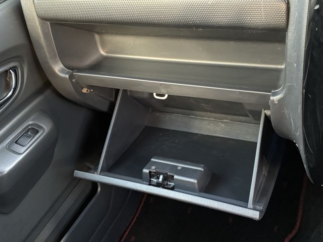 SUZUKI JIMNY 4WD 2012 Image 31