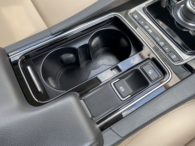 JAGUAR F-PACE 2019 Image 31