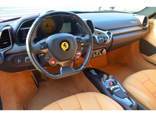 FERRARI 458 ITALIA 2013 Image 31