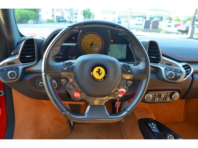 FERRARI 458 ITALIA 2013 Image 31