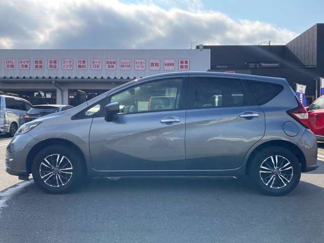 NISSAN NOTE 4WD 2018 Image 31
