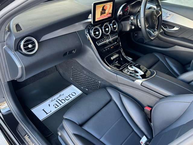 MERCEDES BENZ C CLAS 2018 Image 31