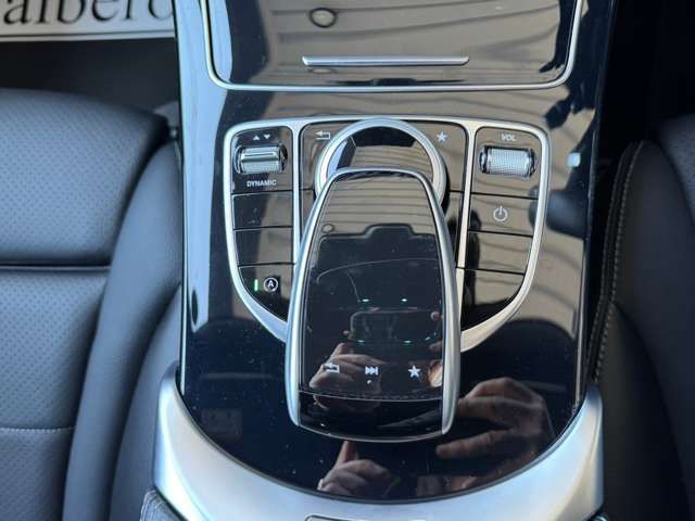 MERCEDES BENZ C CLAS 2018 Image 31