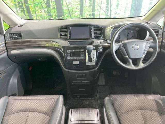 NISSAN ELGRAND 2019 Image 31
