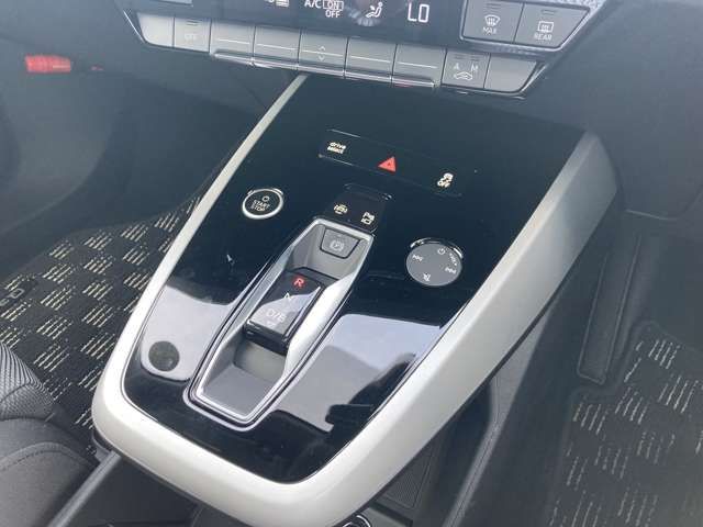 AUDI Q4 E-TRON 2023 Image 31