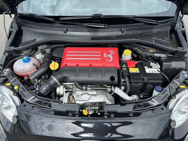 FIAT ABARTH 695 2024 Image 31