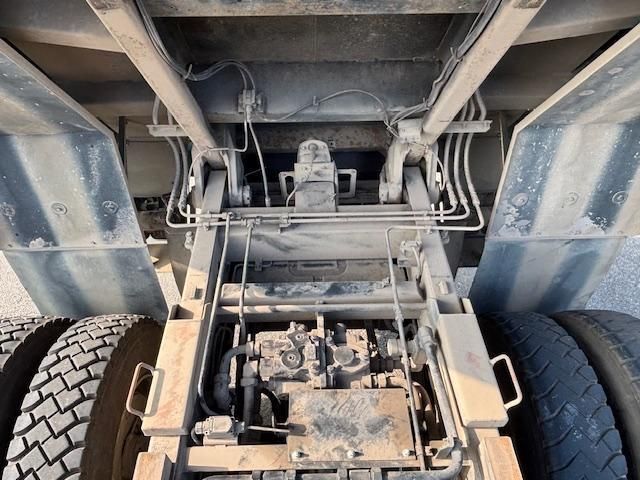 HINO PROFIA 2015 Image 31