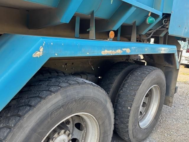 HINO PROFIA 2015 Image 31