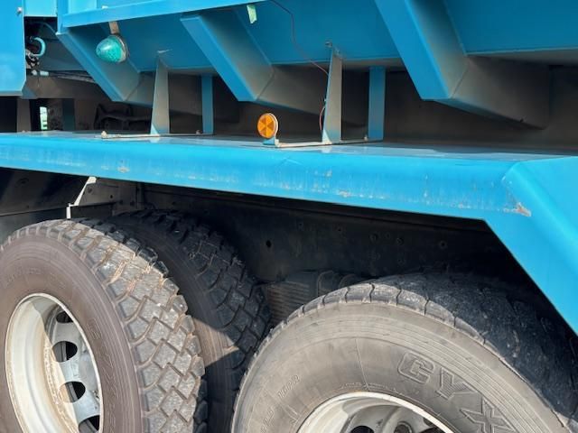 HINO PROFIA 2015 Image 31